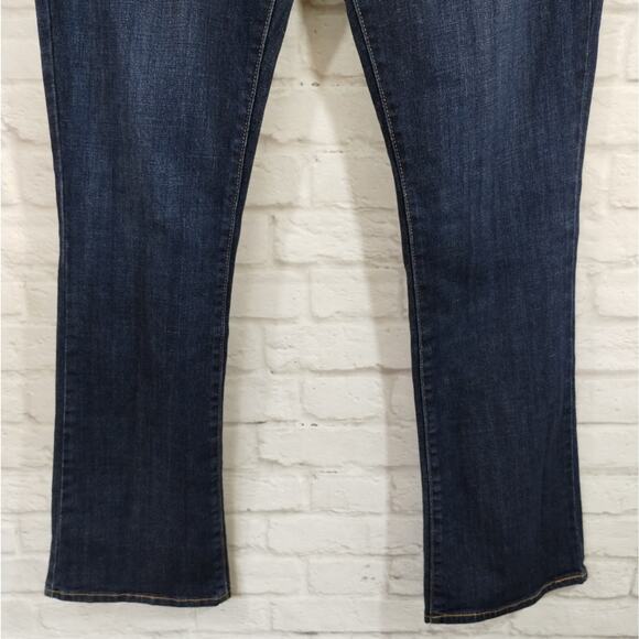 L Levi's Women Demi Curve Dark Blue Wash Mid Rise Boot Bootcut Denim Jeans 16 33 - Picture 5 of 11